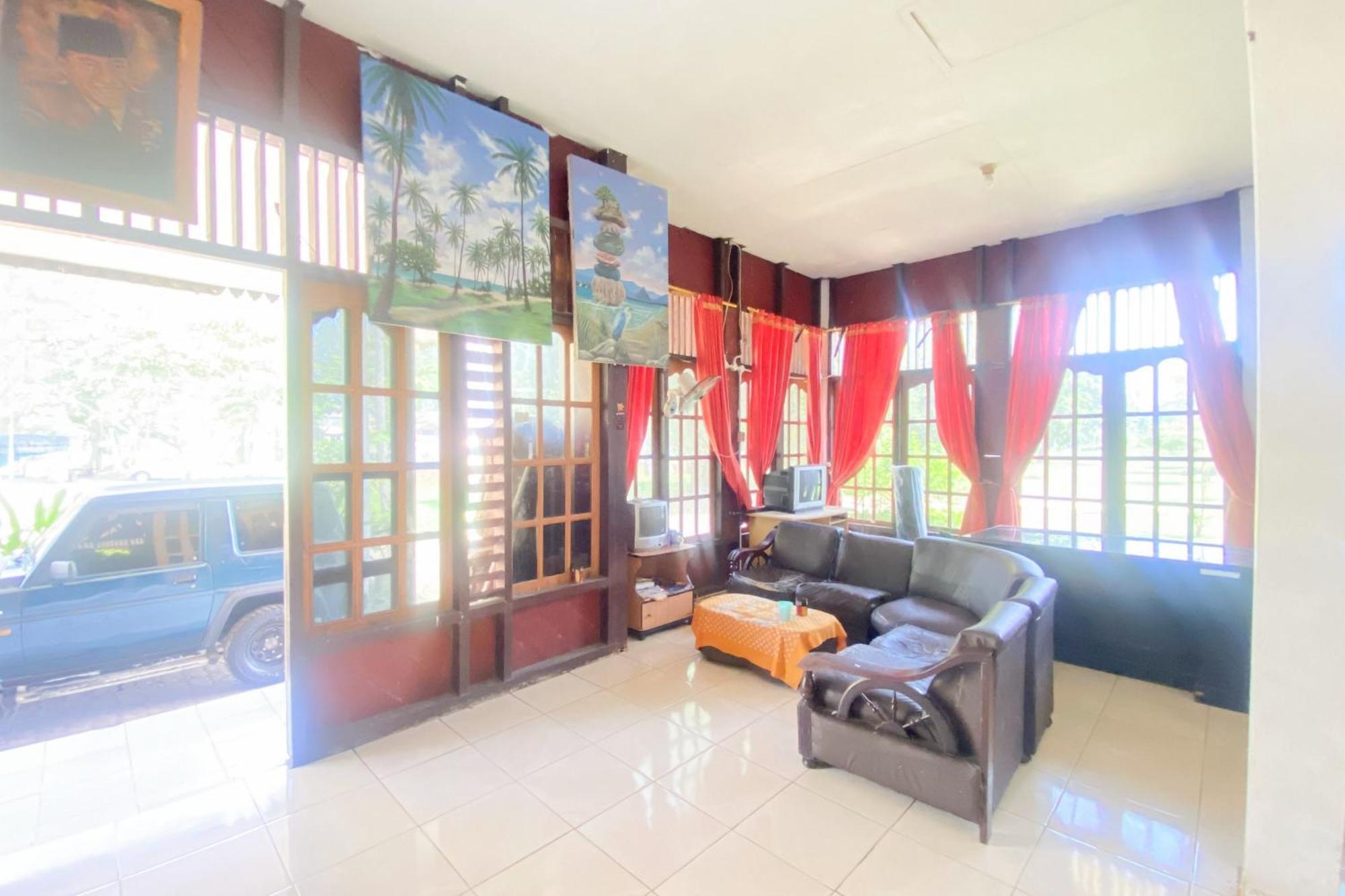 Hotel Pantai Panjang Bengkulu Redpartner 외부 사진