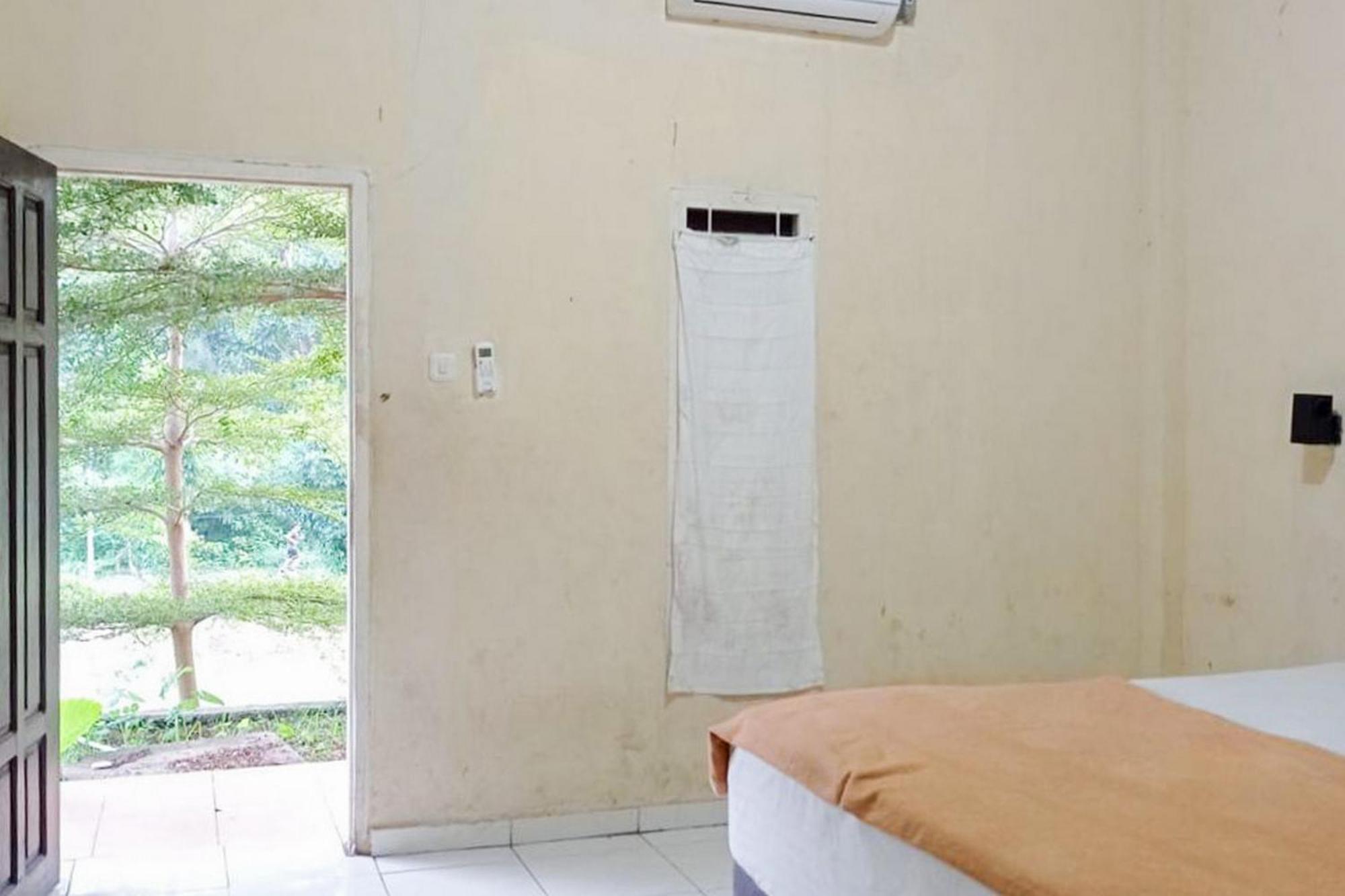 Hotel Pantai Panjang Bengkulu Redpartner 외부 사진